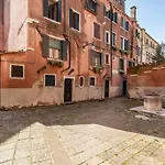 Ca' Lezze Charming * Venetië