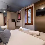 Ca' Lezze Charming Apartment *